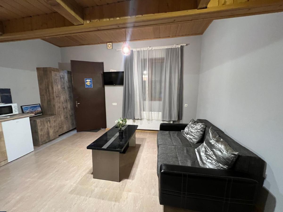 Cozy Apartment Tbilisi Esterno foto