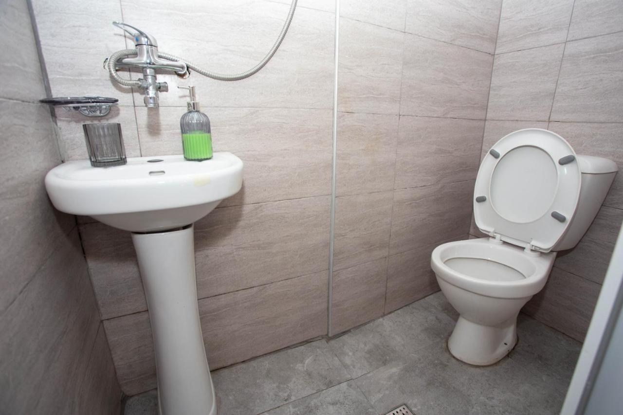 Cozy Apartment Tbilisi Esterno foto