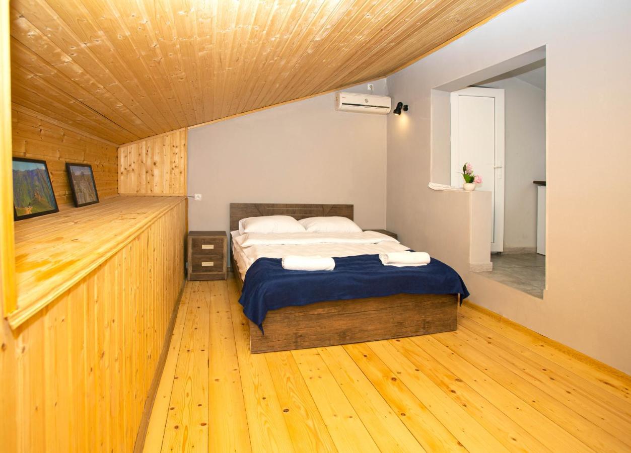 Cozy Apartment Tbilisi Esterno foto